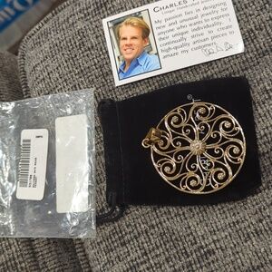 NEW Charles Albert Southern gate round pendant birth smarter way